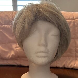 Stylish Blonde Women's Wig